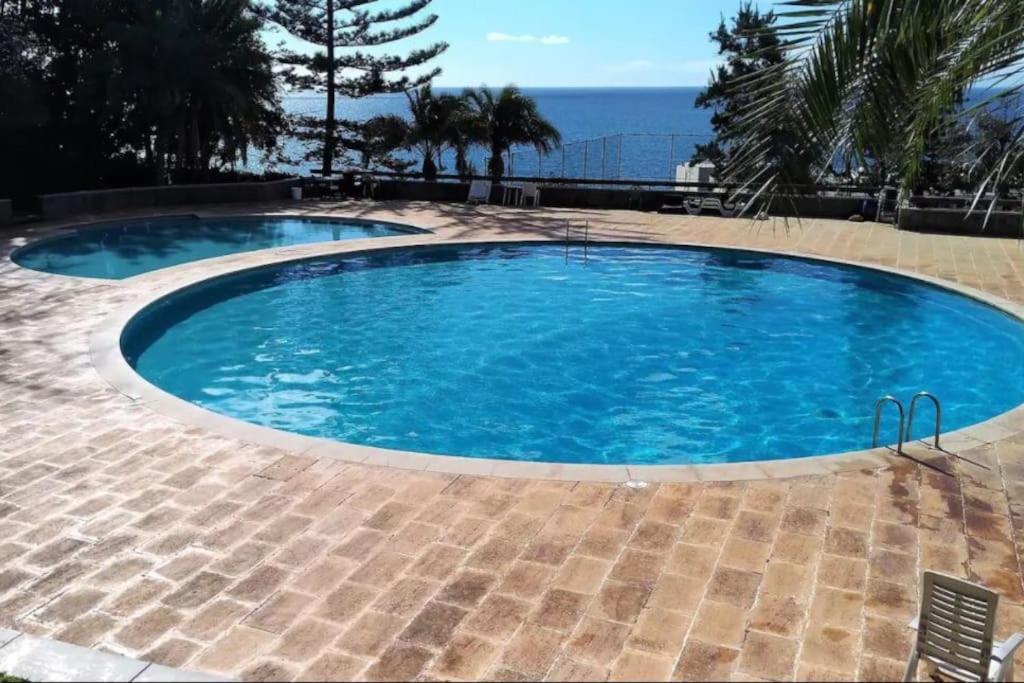 Sunny Bayhill With Swimming Pool Appartamento *